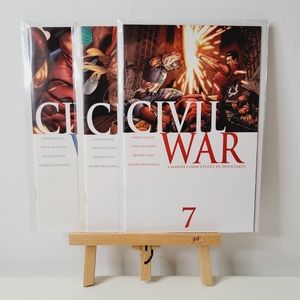 Vintage Marvel Comics Civil War comicbooks. Issues 2, 4 and 7.